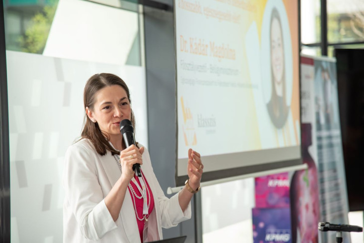 Kádár Magdolna, a Belügyminisztérium főosztályvezetője arról beszélt, hogy mérföldkőhöz érkezett az egészségügyi szektor vezetése