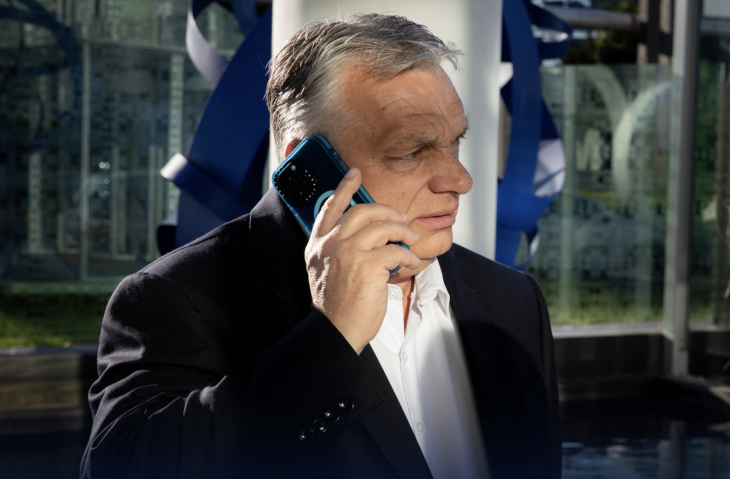 Facebook-posztja szerint Orbán Viktor reggeli interjúja előtt Lázár Jánossal egyeztetett