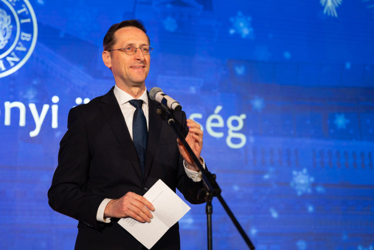 Az elemzők kivétel nélkül várnak kamatvágást a Varga Mihály által vezetett MNB-től, de abban eltérnek, hogy mikor