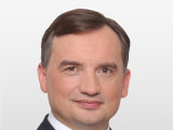 Varsó Magyarországhoz fordult a menekült miniszter miatt