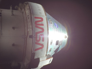 Másodpercenként 10 ezer méterrel közelít az Artemis 2 a Föld felé