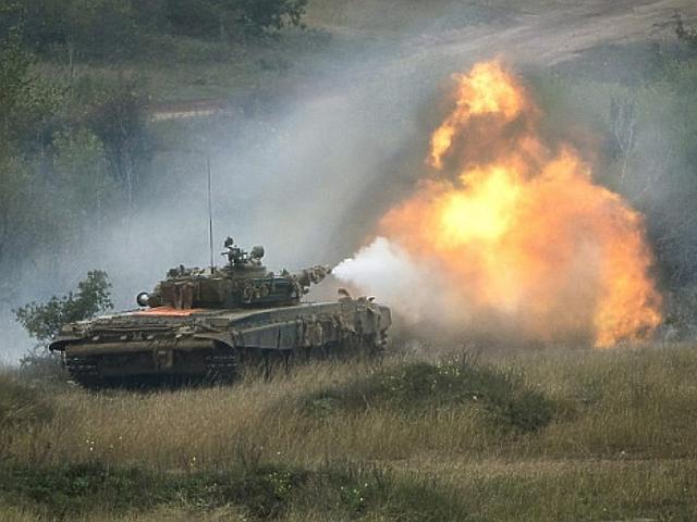Fegyverek és tankok - így gyakorlatozott a magyar hadsereg