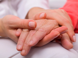 Már nem csak az idősebbeket fenyegeti a Parkinson-kór