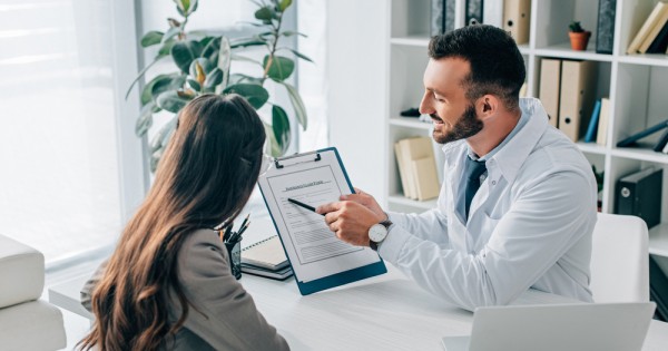 Aquí tienes la solución si no quieres esperar meses para un reconocimiento médico