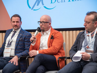 Kőrösi Zoltán, Lancz Róbert és Láng Róbert a Klasszis Média Egészséggazdaság Menedzser Egészség című konferenciáján március 27-én
