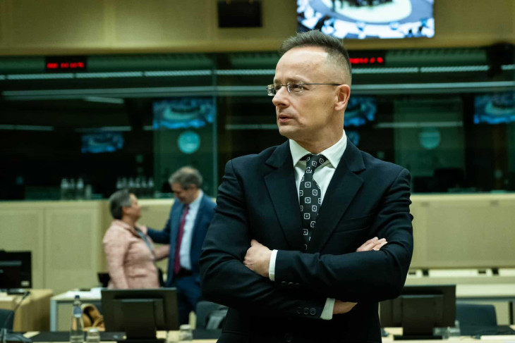 Szijjártó Péter szerint kigyomlálták az őrült ötleteket a szankciós csomagból
