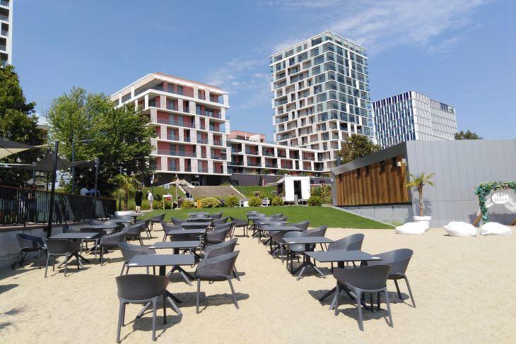 Sok magyar befektető is vett lakást a Duna partján indult lakóparki beruházásoknál. Fotó: mfor/Mester Nándor