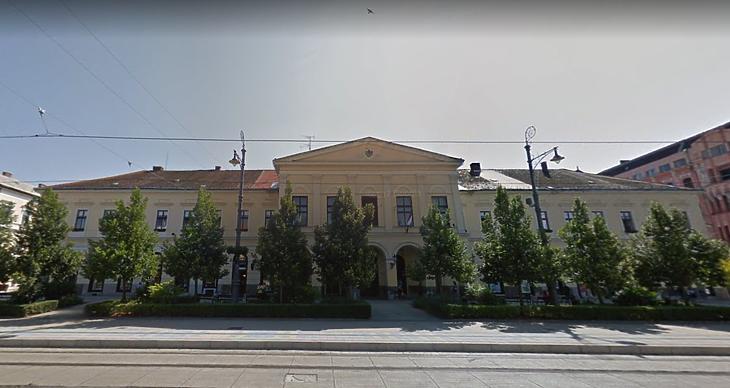 A Régi Városháza Debrecenben (Fotó: GoogleMaps)