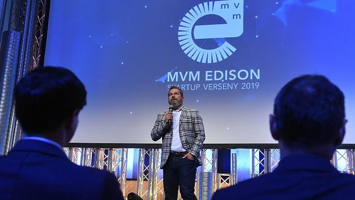 Kóbor György, az MVM vezérigazgatója az MVM Edison startup versenyen. MTI/Máthé Zoltán