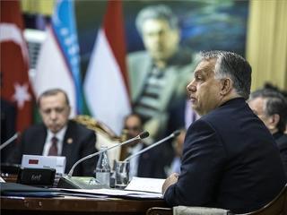 A hét vicce: két türk ombudsman beszélget Budapesten – olvasói levél