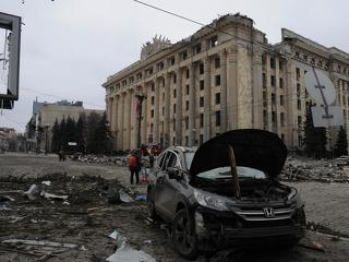 Miközben a tűzszünetről tárgyalnak, tovább bombázzák Ukrajnát - a háorú nyolcadik napja kezdődik