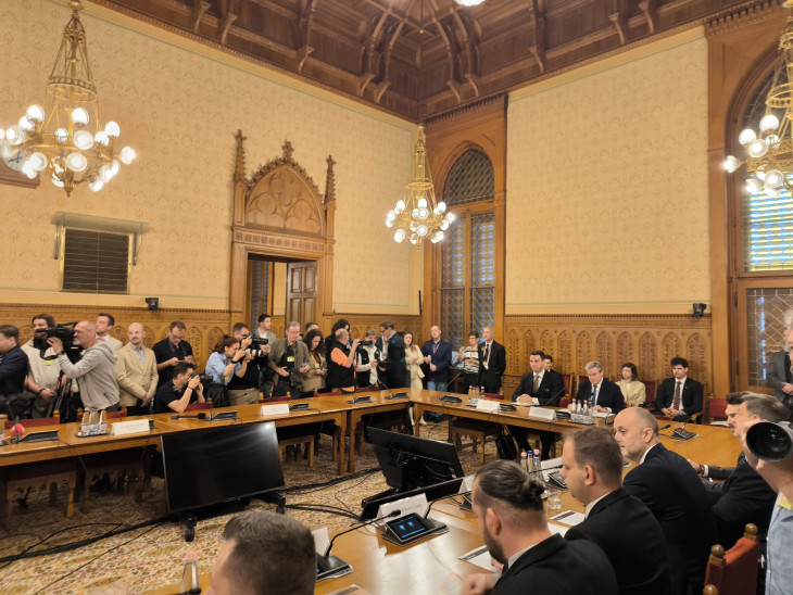 Óriási érdeklődés övezte Kapitány István első miniszteri meghallgatását