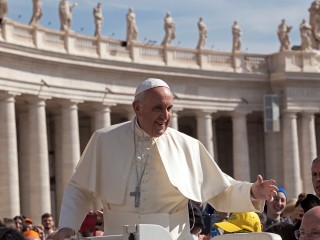Ferenc pápa a Szent Péter téren a Vatikánban 2013. október 30-án. Fotó: Depositphotos  
