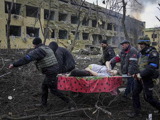 Bombázás Lvivben, népszavazás Luhanszkban - ez történt vasárnap a háborúban 